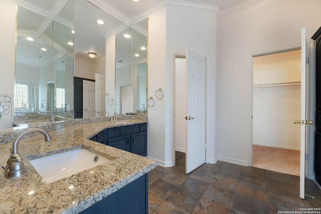 723 Sendera St, San Antonio, TX 78260