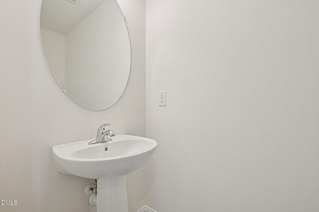658 Sefton Park Drive, Zebulon, NC 27597