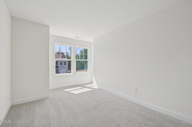 658 Sefton Park Drive, Zebulon, NC 27597