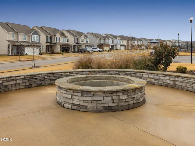 658 Sefton Park Drive, Zebulon, NC 27597