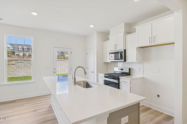 658 Sefton Park Drive, Zebulon, NC 27597