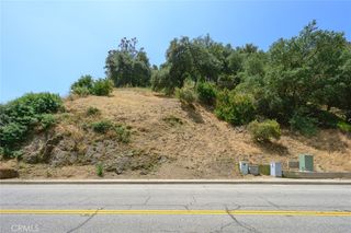 2589 E Chevy Chase Drive, Glendale, CA 91206