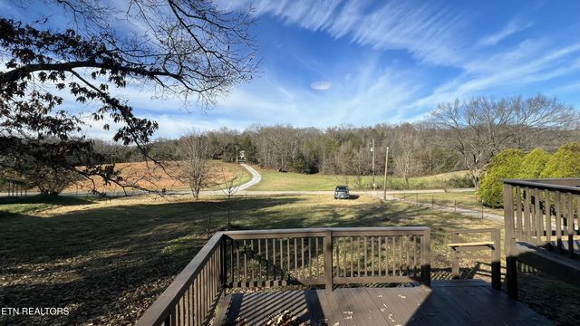 699 Branch Rd, Blaine, TN 37709