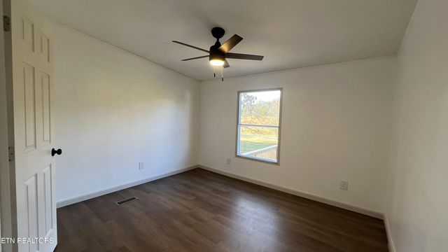 699 Branch Rd, Blaine, TN 37709