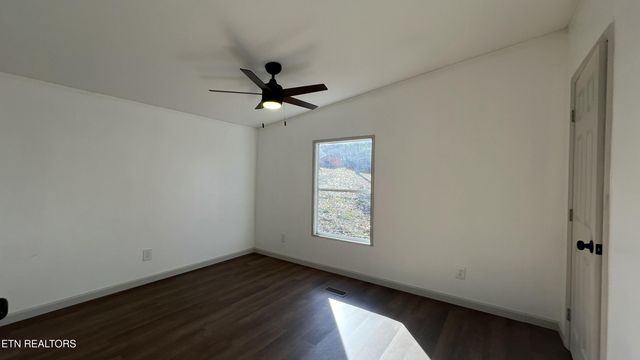 699 Branch Rd, Blaine, TN 37709