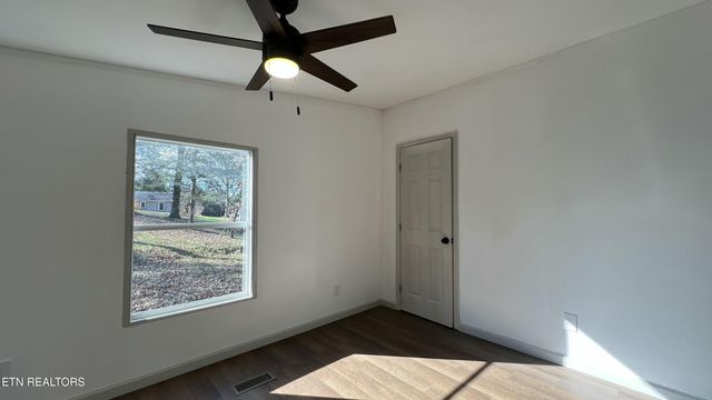 699 Branch Rd, Blaine, TN 37709