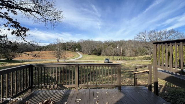 699 Branch Rd, Blaine, TN 37709