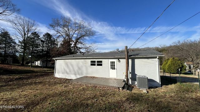 699 Branch Rd, Blaine, TN 37709