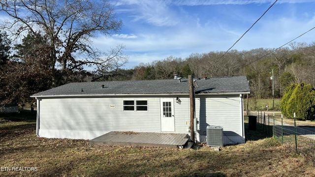 699 Branch Rd, Blaine, TN 37709