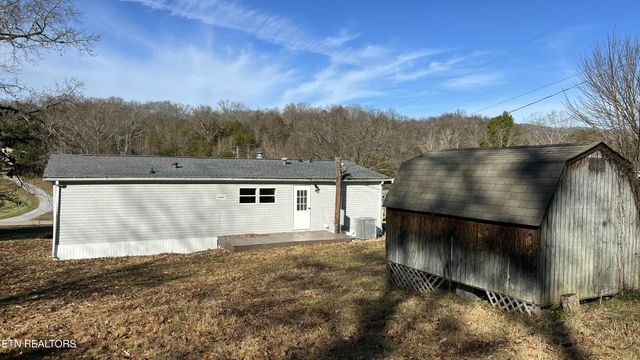 699 Branch Rd, Blaine, TN 37709