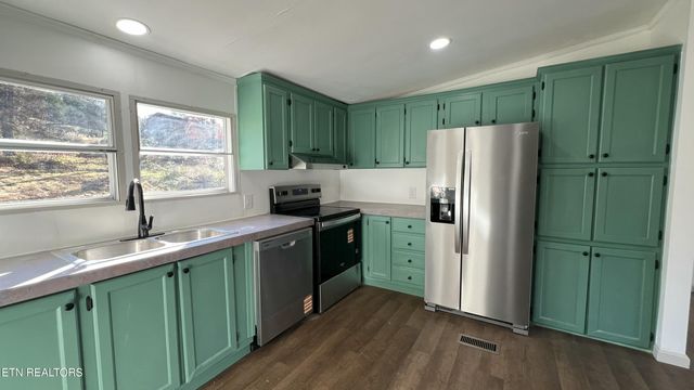 699 Branch Rd, Blaine, TN 37709