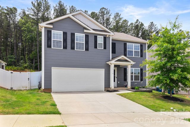 2916 Sherrills Stream Drive, Sherrills Ford, NC 28673