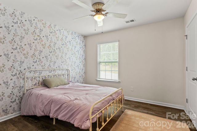 2916 Sherrills Stream Drive, Sherrills Ford, NC 28673