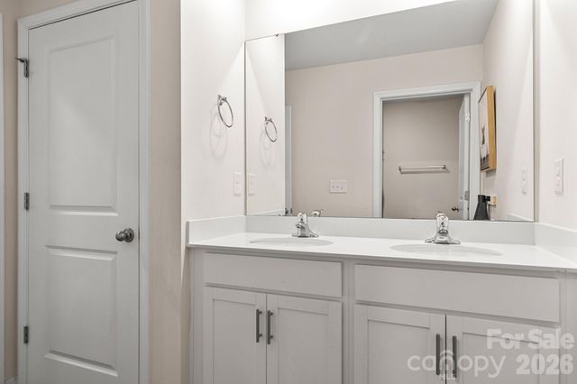 2916 Sherrills Stream Drive, Sherrills Ford, NC 28673