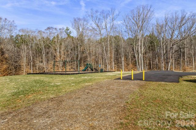 2916 Sherrills Stream Drive, Sherrills Ford, NC 28673