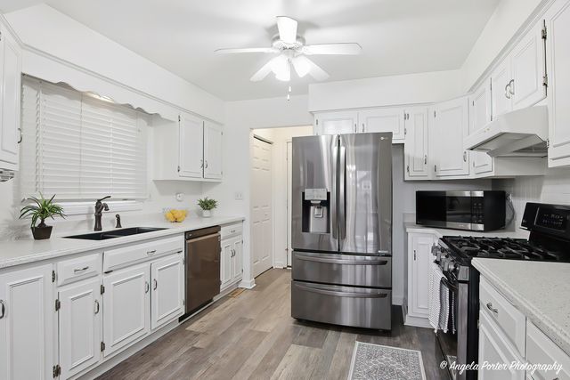 4833 Eastwood Court, Waukegan, IL 60087