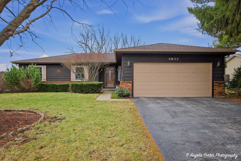 4833 Eastwood Court, Waukegan, IL 60087