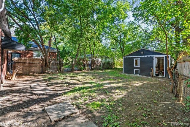 18638 Barlow Street, Detroit, MI 48205