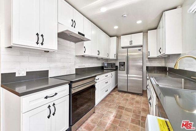 918 S Stanley Avenue, Los Angeles, CA 90036