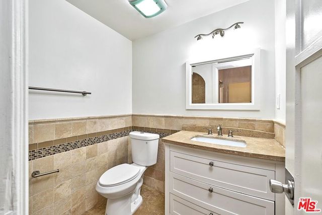 918 S Stanley Avenue, Los Angeles, CA 90036