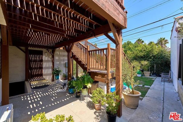 918 S Stanley Avenue, Los Angeles, CA 90036