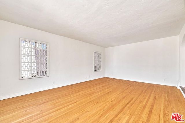 918 S Stanley Avenue, Los Angeles, CA 90036