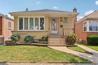 5053 S Leclaire Avenue, Chicago, IL 60638