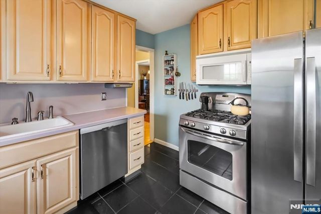 881 Lincoln Avenue, Maywood, NJ 07607
