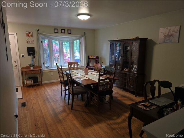 22139 Reinhardt Street, Woodhaven, MI 48183