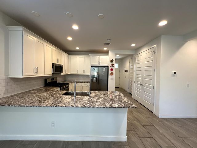 9408 W Atlantis Way, Tolleson, AZ 85353