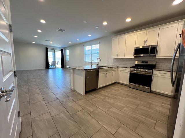 9408 W Atlantis Way, Tolleson, AZ 85353