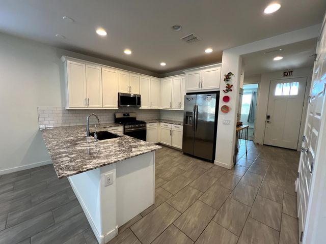 9408 W Atlantis Way, Tolleson, AZ 85353