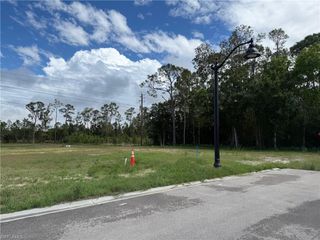 306 Riviera Tulum AVE, Naples, FL 34110