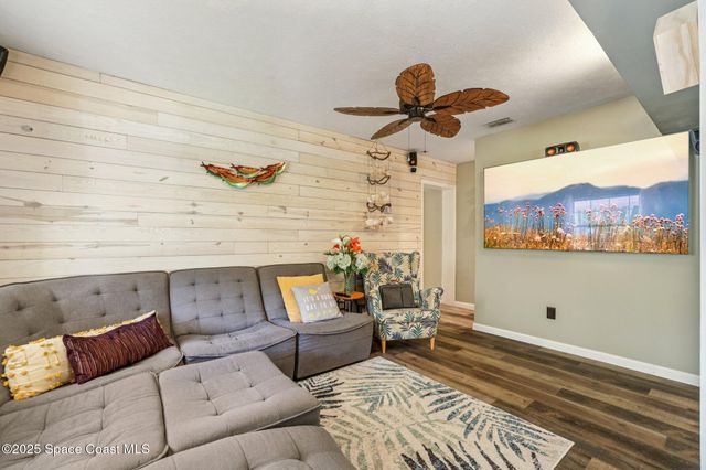 220 Avenida De Paz, Indialantic, FL 32903