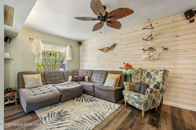 220 Avenida De Paz, Indialantic, FL 32903