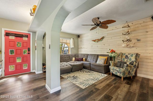 220 Avenida De Paz, Indialantic, FL 32903