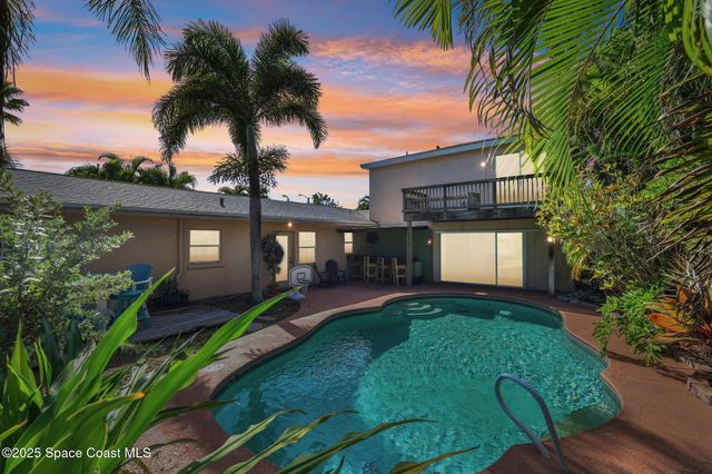 220 Avenida De Paz, Indialantic, FL 32903