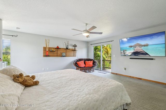 220 Avenida De Paz, Indialantic, FL 32903