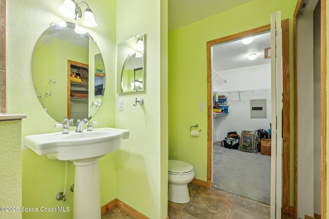 220 Avenida De Paz, Indialantic, FL 32903