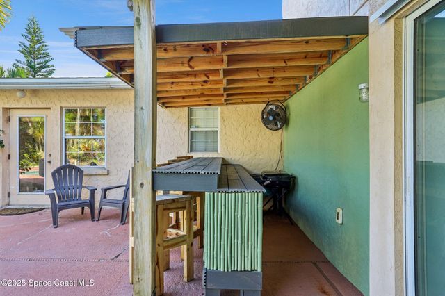 220 Avenida De Paz, Indialantic, FL 32903