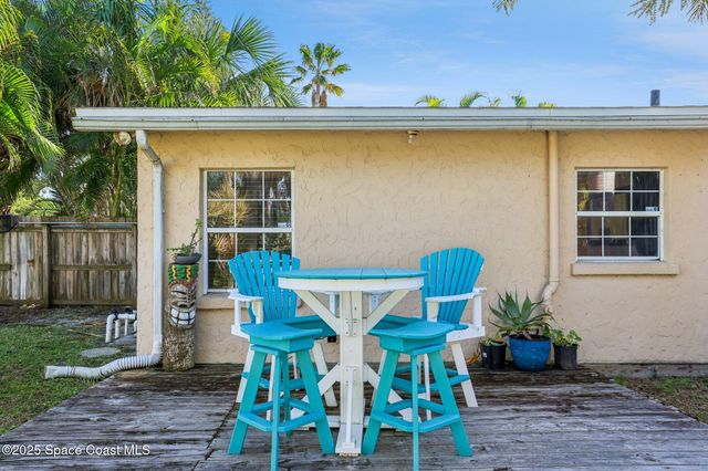 220 Avenida De Paz, Indialantic, FL 32903