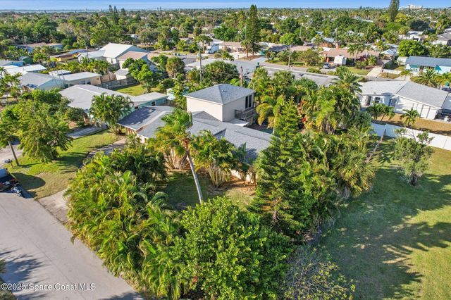 220 Avenida De Paz, Indialantic, FL 32903