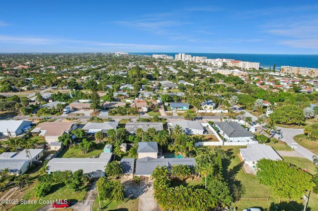 220 Avenida De Paz, Indialantic, FL 32903