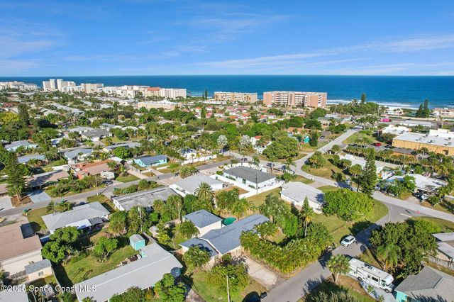 220 Avenida De Paz, Indialantic, FL 32903