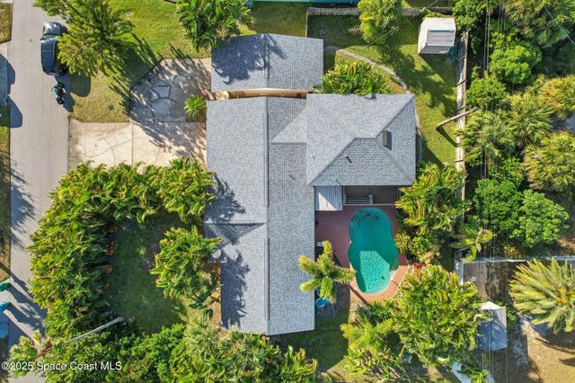 220 Avenida De Paz, Indialantic, FL 32903