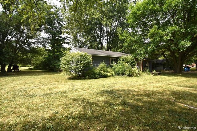 3044 Seymour Road, Swartz Creek, MI 48473