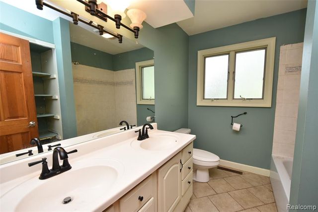 3044 Seymour Road, Swartz Creek, MI 48473