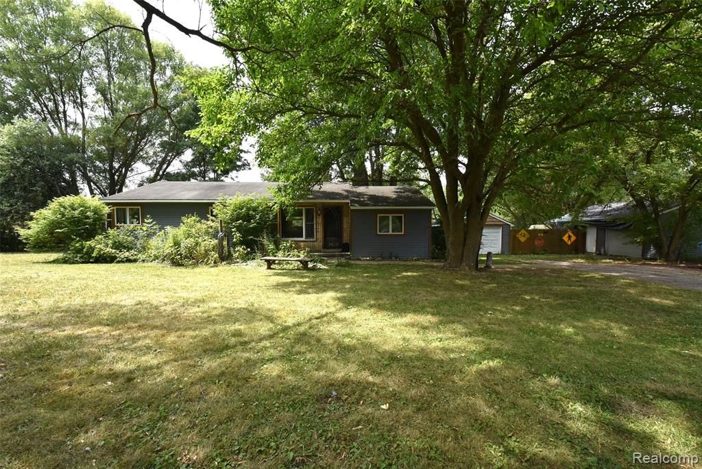 3044 Seymour Road, Swartz Creek, MI 48473