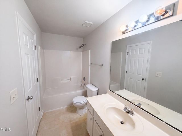 8408 Aztec Dawn Court, Raleigh, NC 27613