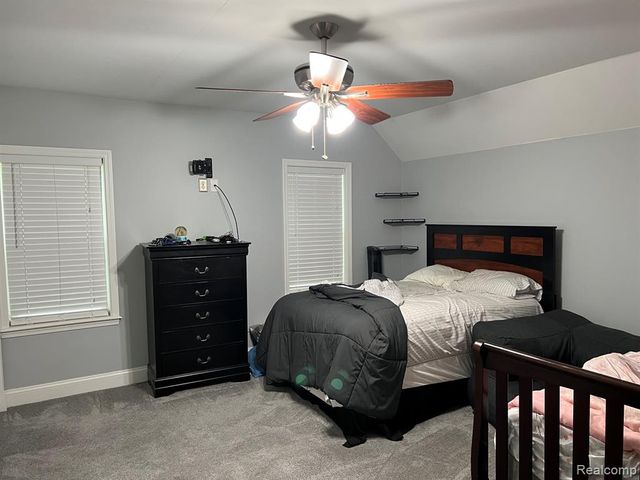 25 W Hunters Creek Road, Lapeer, MI 48446